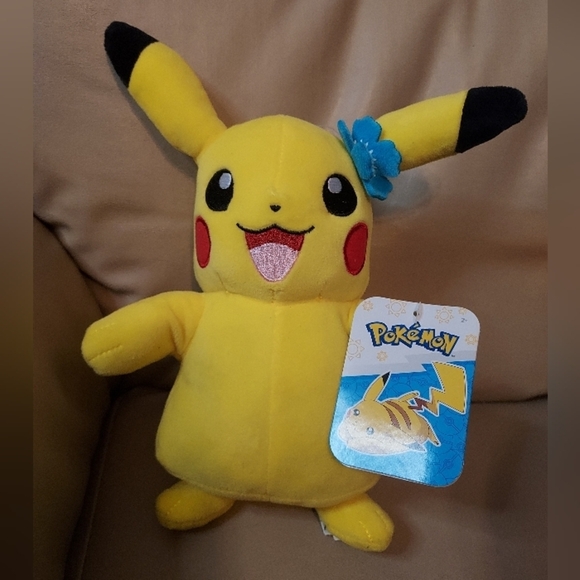 Pikachu 8in Plush With Blue Flower NWT Pokémon - Picture 1 of 9